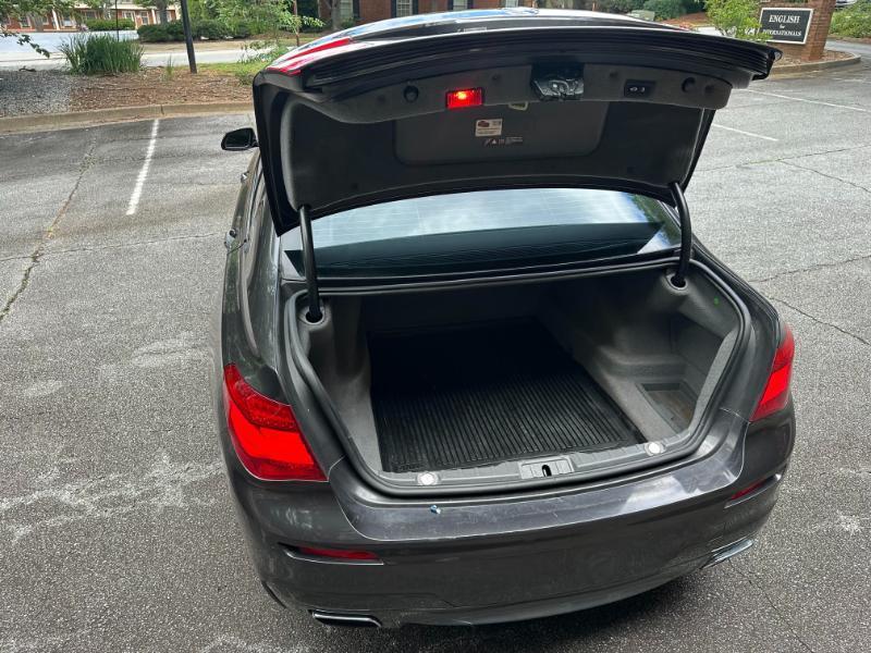 BMW 7-Series 740iL 2013