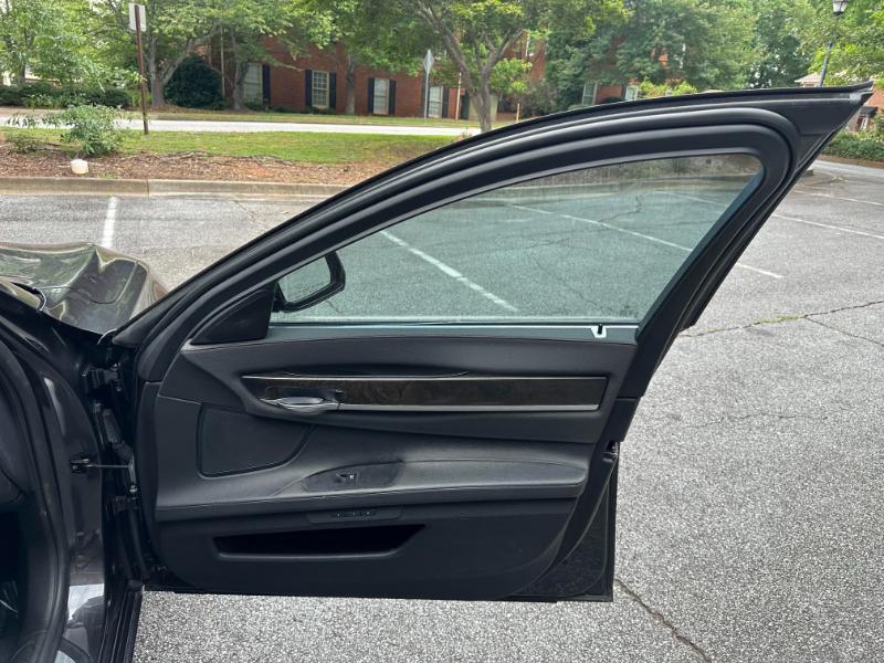 BMW 7-Series 740iL 2013