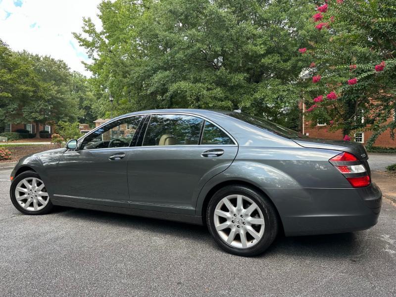 Mercedes-Benz S-Class S550 4MATIC 2007