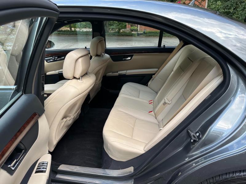 Mercedes-Benz S-Class S550 4MATIC 2007