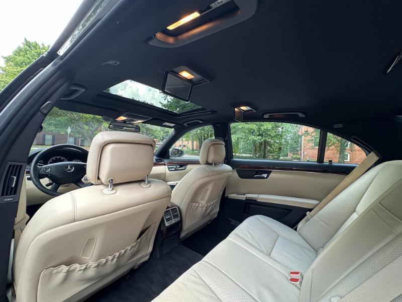 Mercedes-Benz S-Class S550 4MATIC 2007