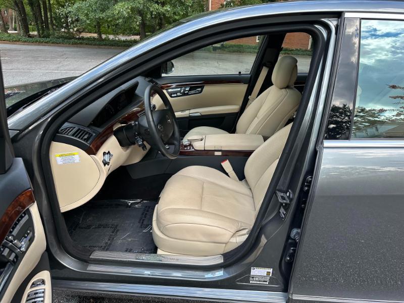 Mercedes-Benz S-Class S550 4MATIC 2007