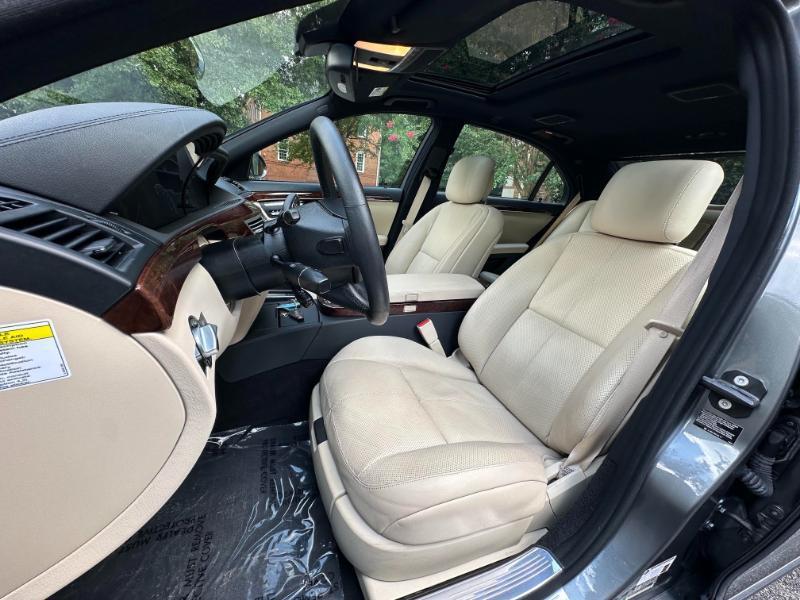 Mercedes-Benz S-Class S550 4MATIC 2007