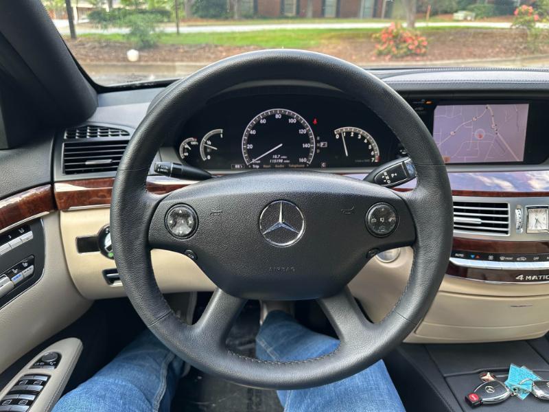 Mercedes-Benz S-Class S550 4MATIC 2007