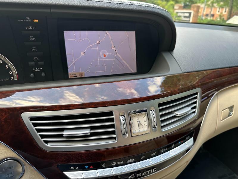 Mercedes-Benz S-Class S550 4MATIC 2007