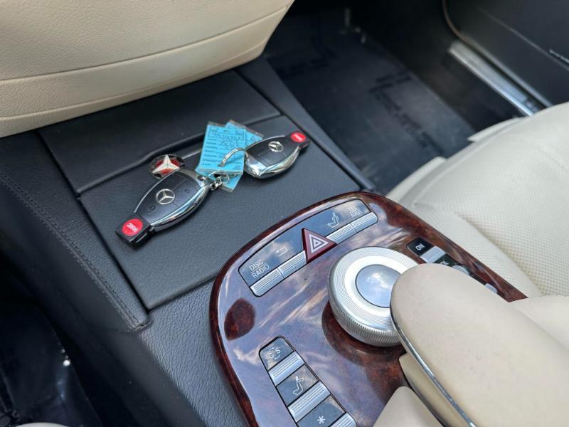 Mercedes-Benz S-Class S550 4MATIC 2007