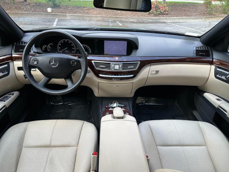 Mercedes-Benz S-Class S550 4MATIC 2007