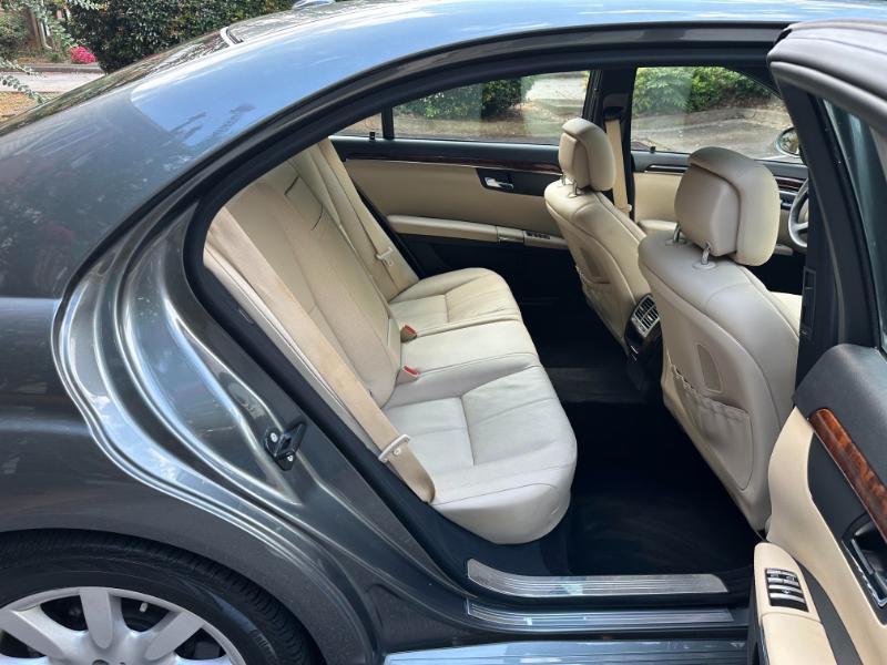 Mercedes-Benz S-Class S550 4MATIC 2007