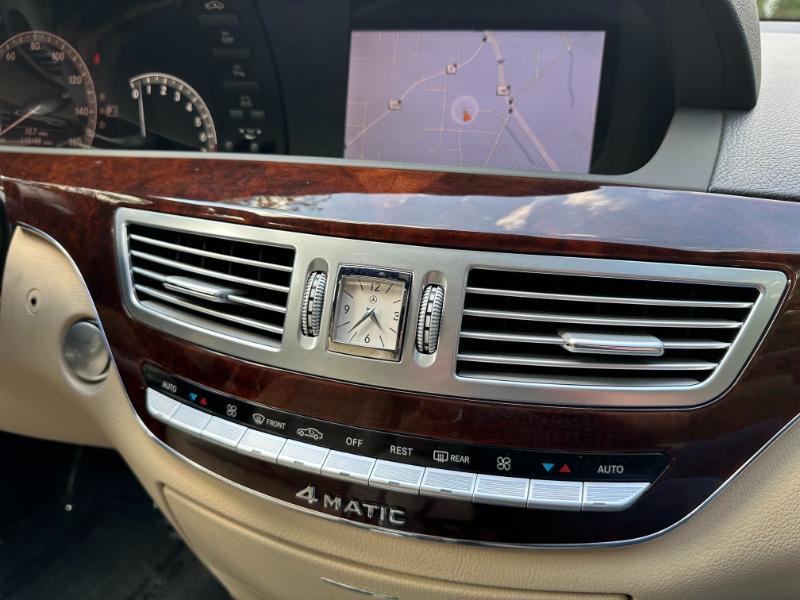 Mercedes-Benz S-Class S550 4MATIC 2007