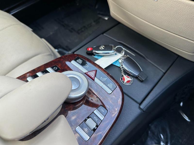 Mercedes-Benz S-Class S550 4MATIC 2007