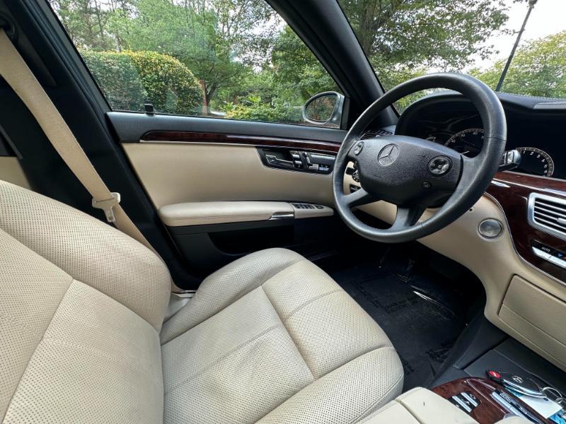 Mercedes-Benz S-Class S550 4MATIC 2007