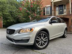 2017 Volvo V60 Cross Country 