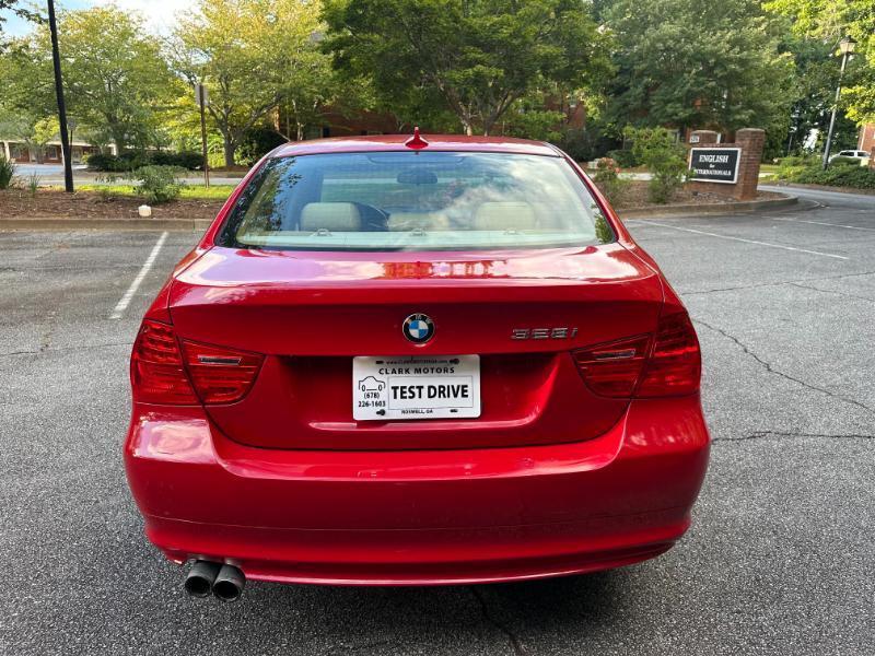 BMW 3-Series 328i 2011
