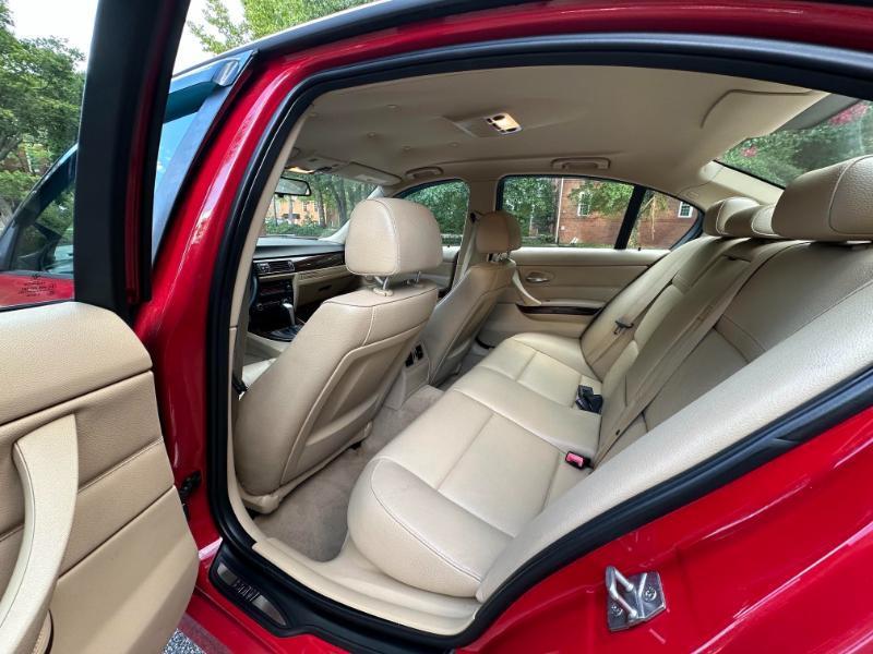 BMW 3-Series 328i 2011