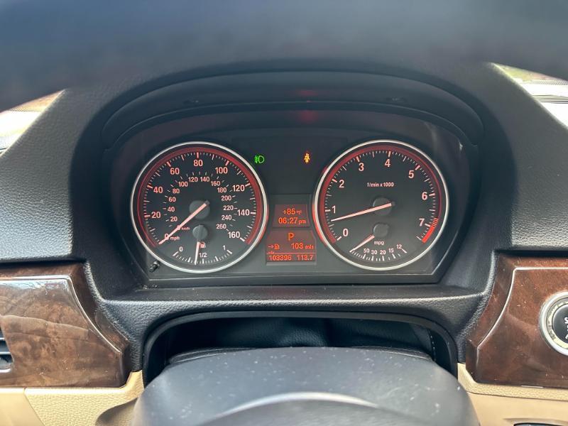BMW 3-Series 328i 2011