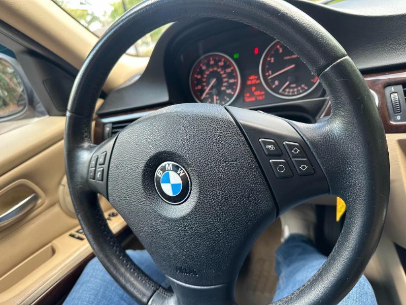 BMW 3-Series 328i 2011