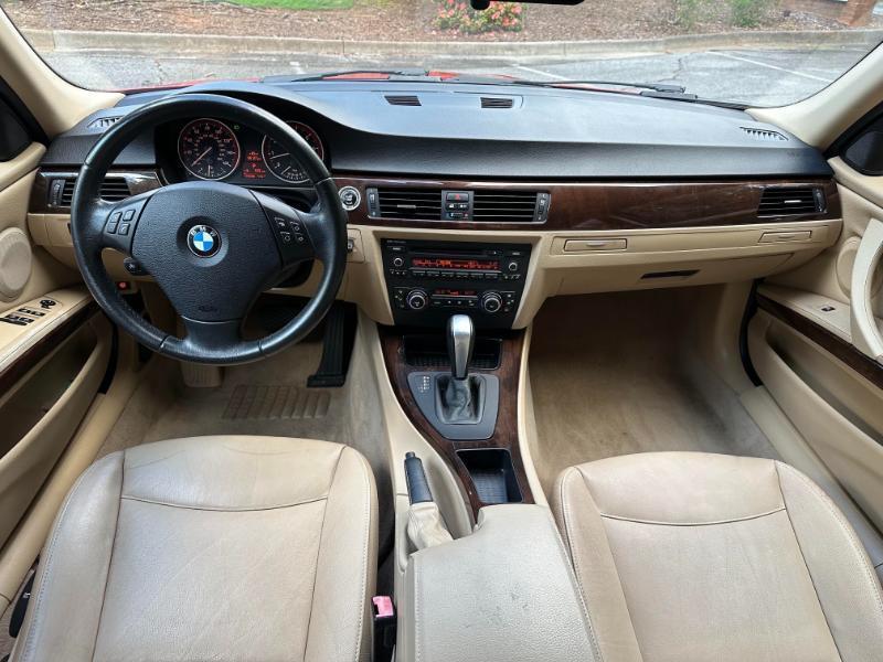BMW 3-Series 328i 2011