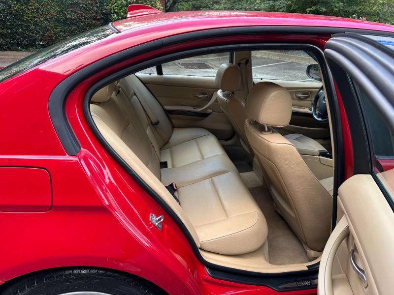 BMW 3-Series 328i 2011