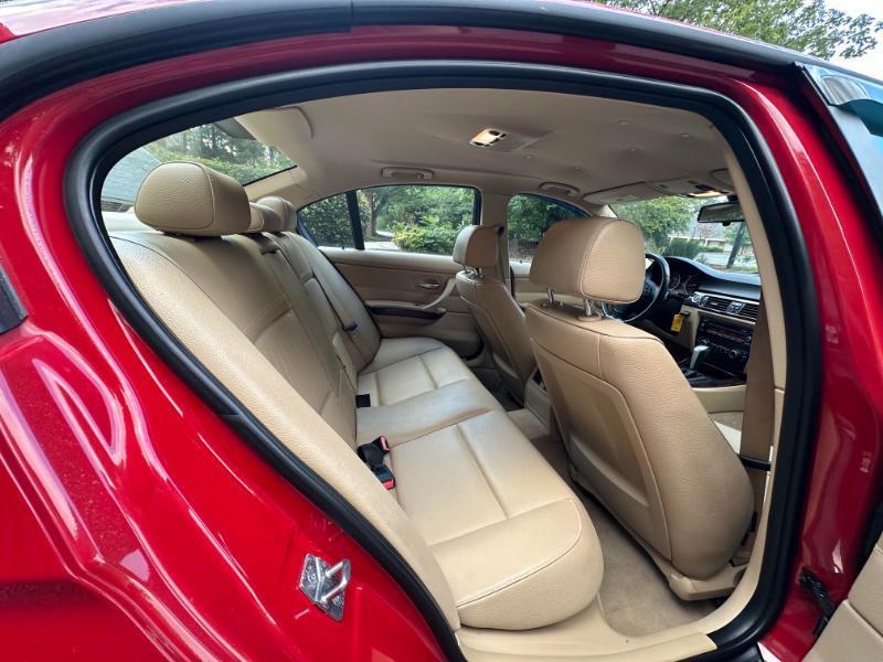 BMW 3-Series 328i 2011
