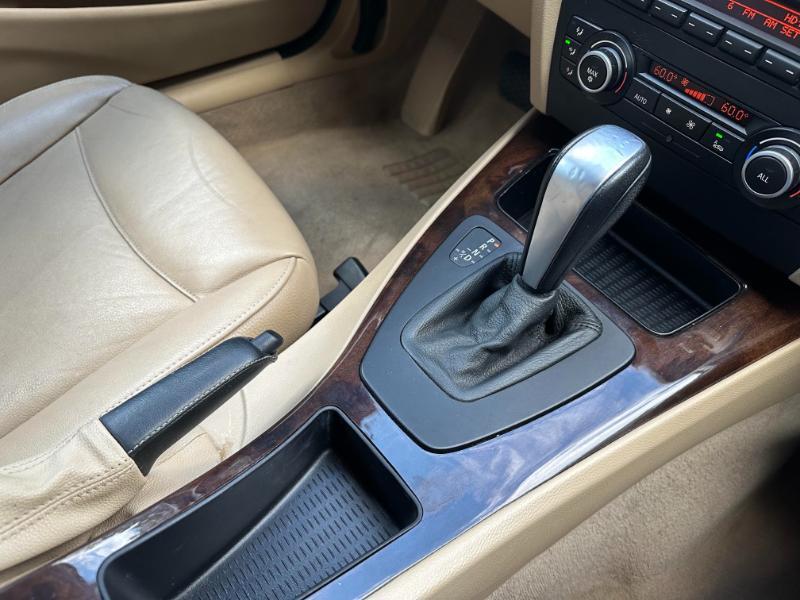 BMW 3-Series 328i 2011