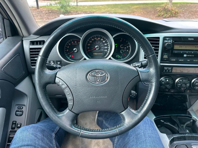 Toyota 4Runner Limited 4WD 2006