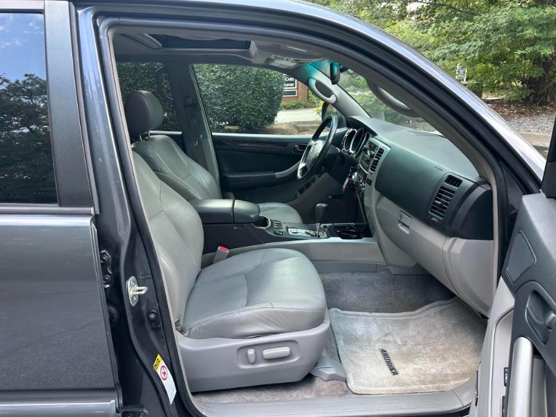 Toyota 4Runner Limited 4WD 2006