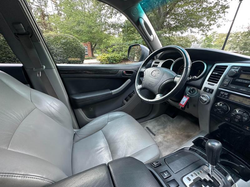Toyota 4Runner Limited 4WD 2006
