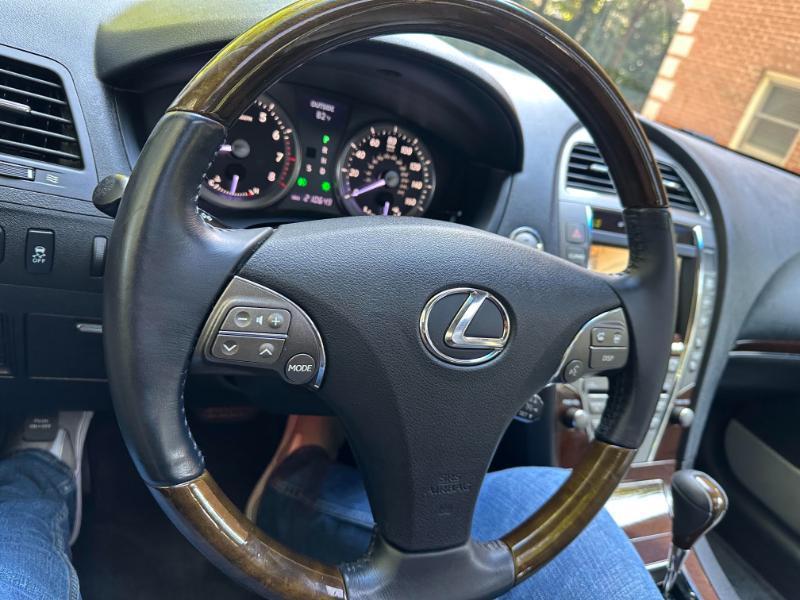 Lexus ES 350 Sedan 2011