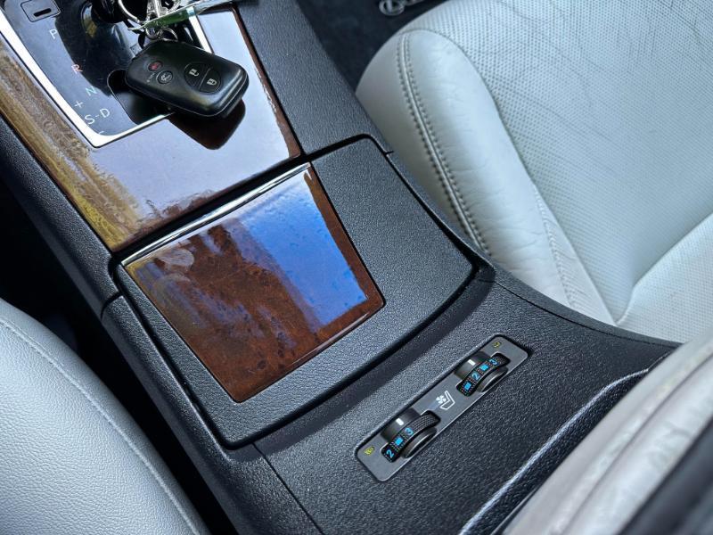 Lexus ES 350 Sedan 2011