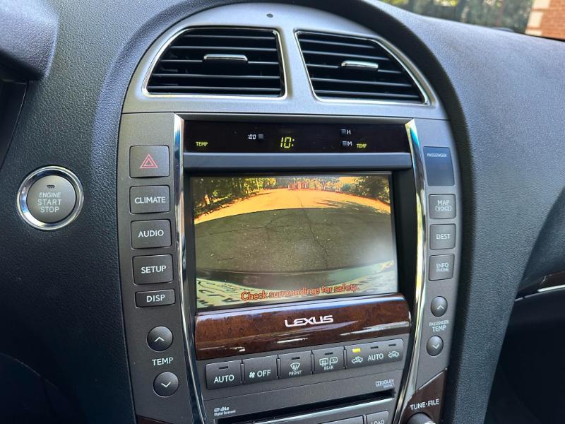 Lexus ES 350 Sedan 2011
