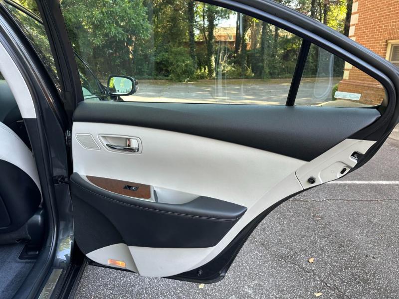 Lexus ES 350 Sedan 2011
