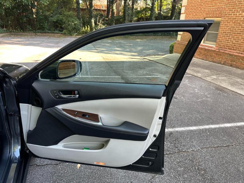 Lexus ES 350 Sedan 2011