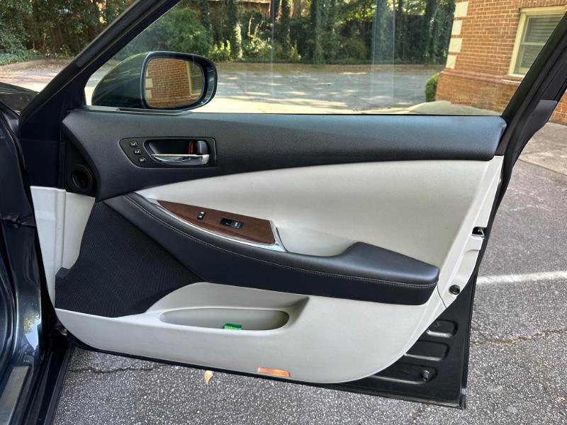 Lexus ES 350 Sedan 2011