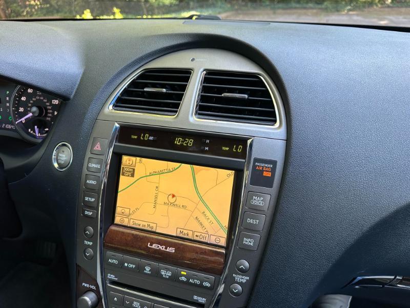 Lexus ES 350 Sedan 2011