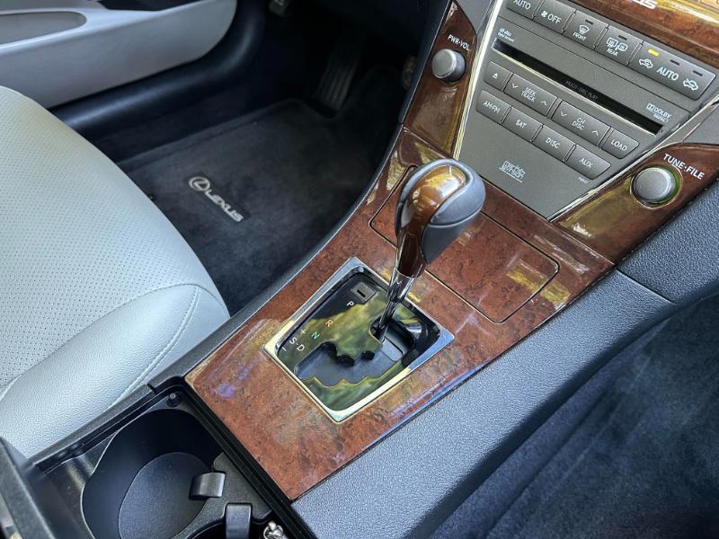 Lexus ES 350 Sedan 2011