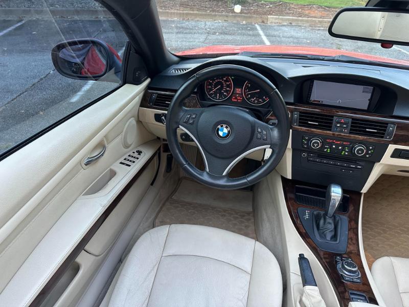 BMW 3-Series 328i Convertible 2011