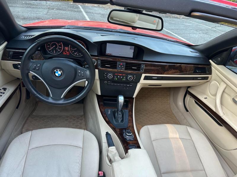 BMW 3-Series 328i Convertible 2011