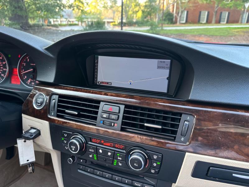 BMW 3-Series 328i Convertible 2011