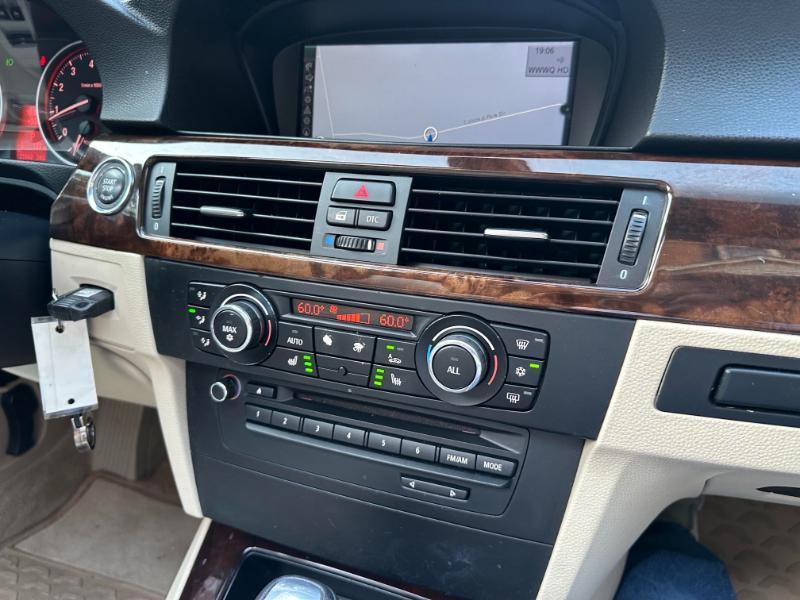 BMW 3-Series 328i Convertible 2011