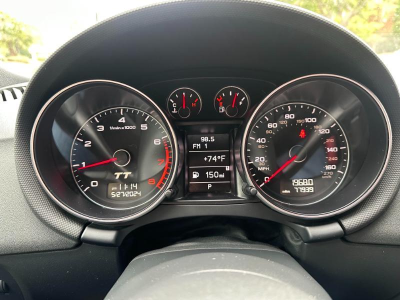 Audi TT 2.0T Coupe quattro S tronic 2011