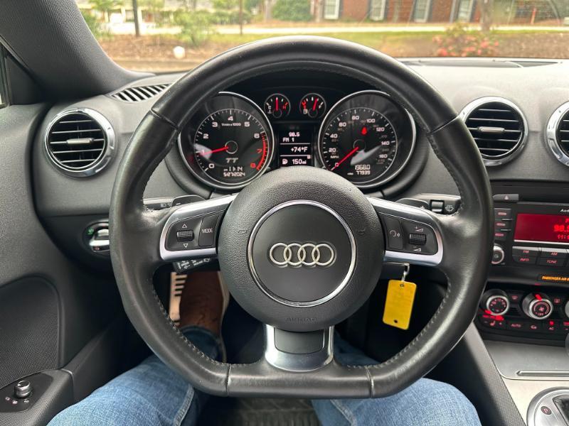 Audi TT 2.0T Coupe quattro S tronic 2011