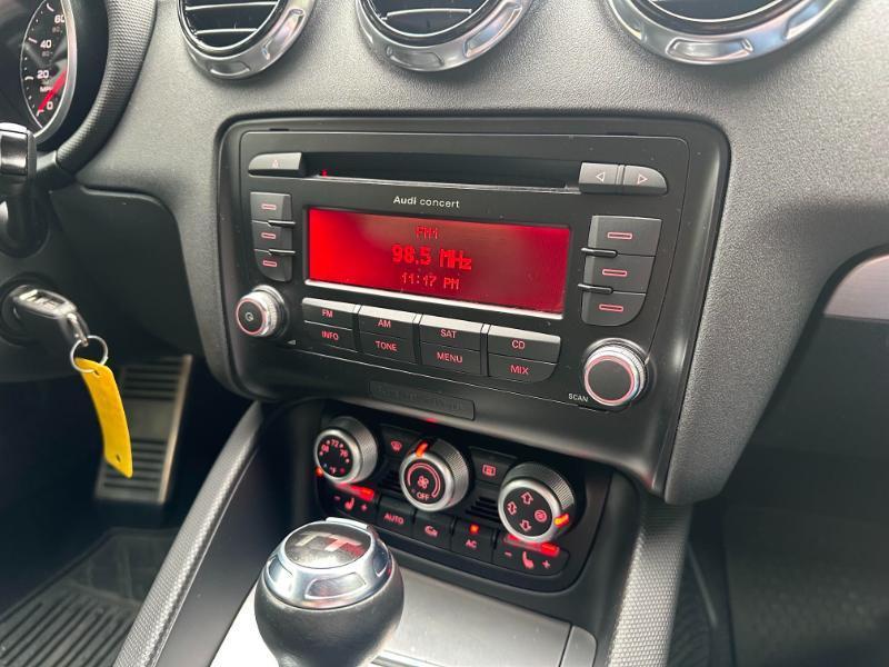 Audi TT 2.0T Coupe quattro S tronic 2011