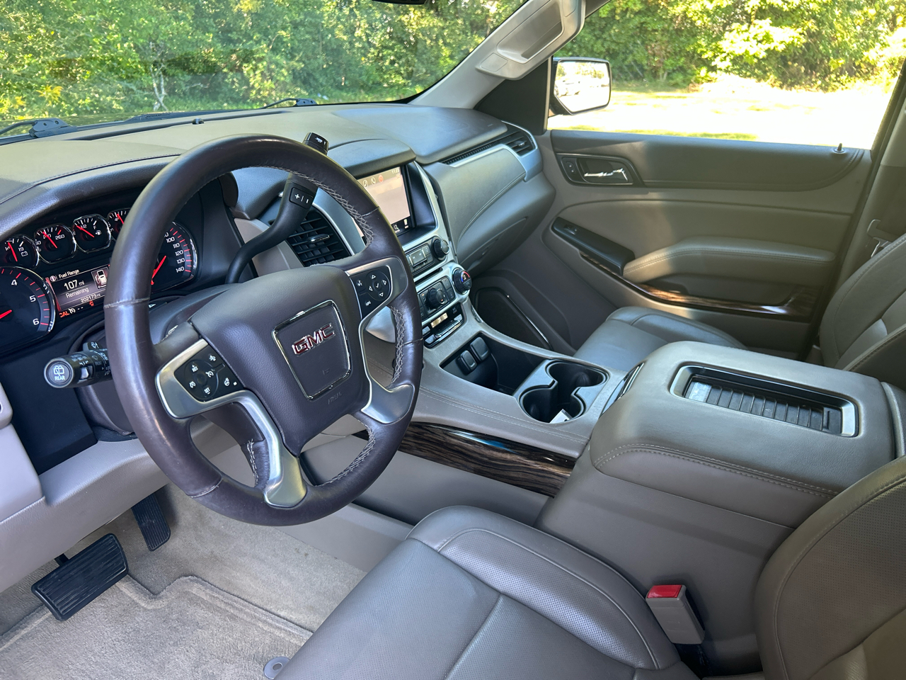 GMC Yukon XL 1500 SLT 2015 GMC Yukon XL 1500 SLT 2015
