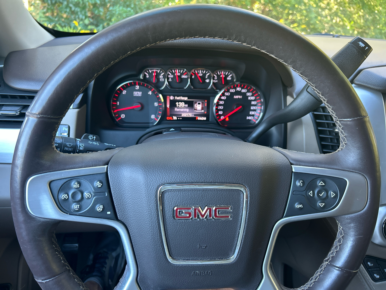 GMC Yukon XL 1500 SLT 2015 GMC Yukon XL 1500 SLT 2015