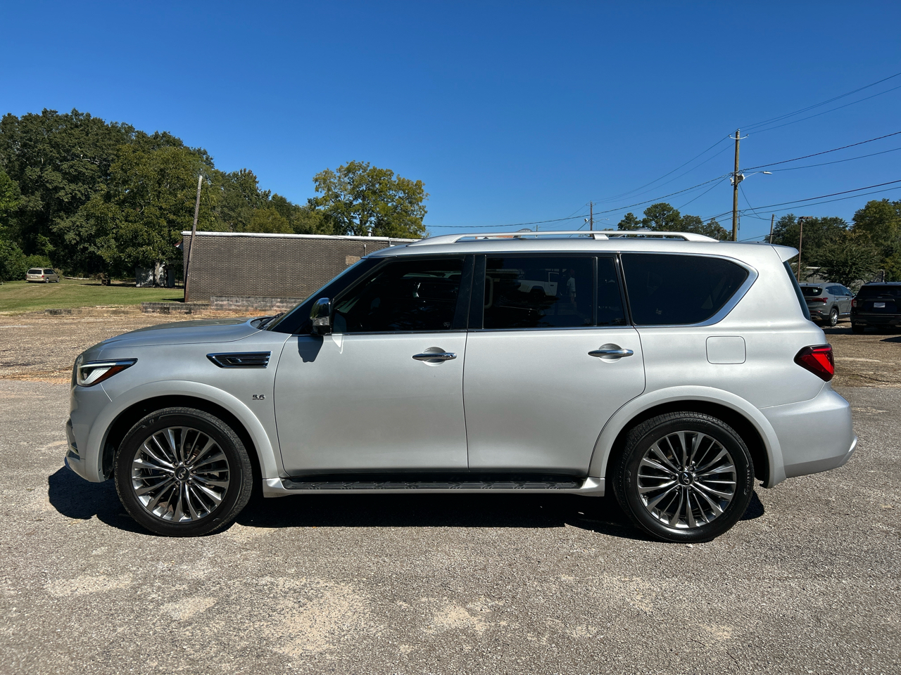 Infiniti QX80 LUXE 2019 Infiniti QX80 LUXE 2019