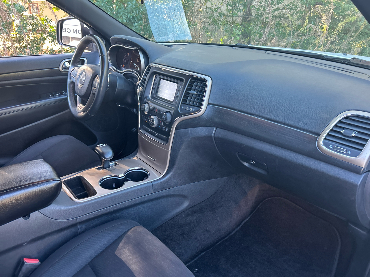 Jeep Grand Cherokee Laredo 2015