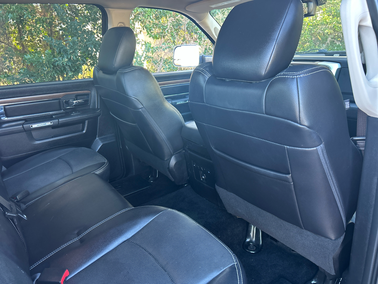 RAM 1500 Laramie 2015