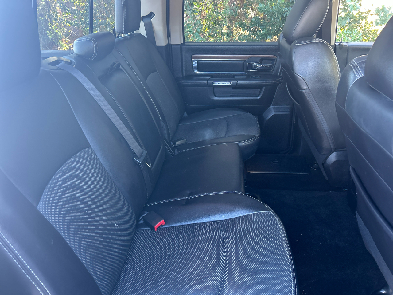 RAM 1500 Laramie 2015