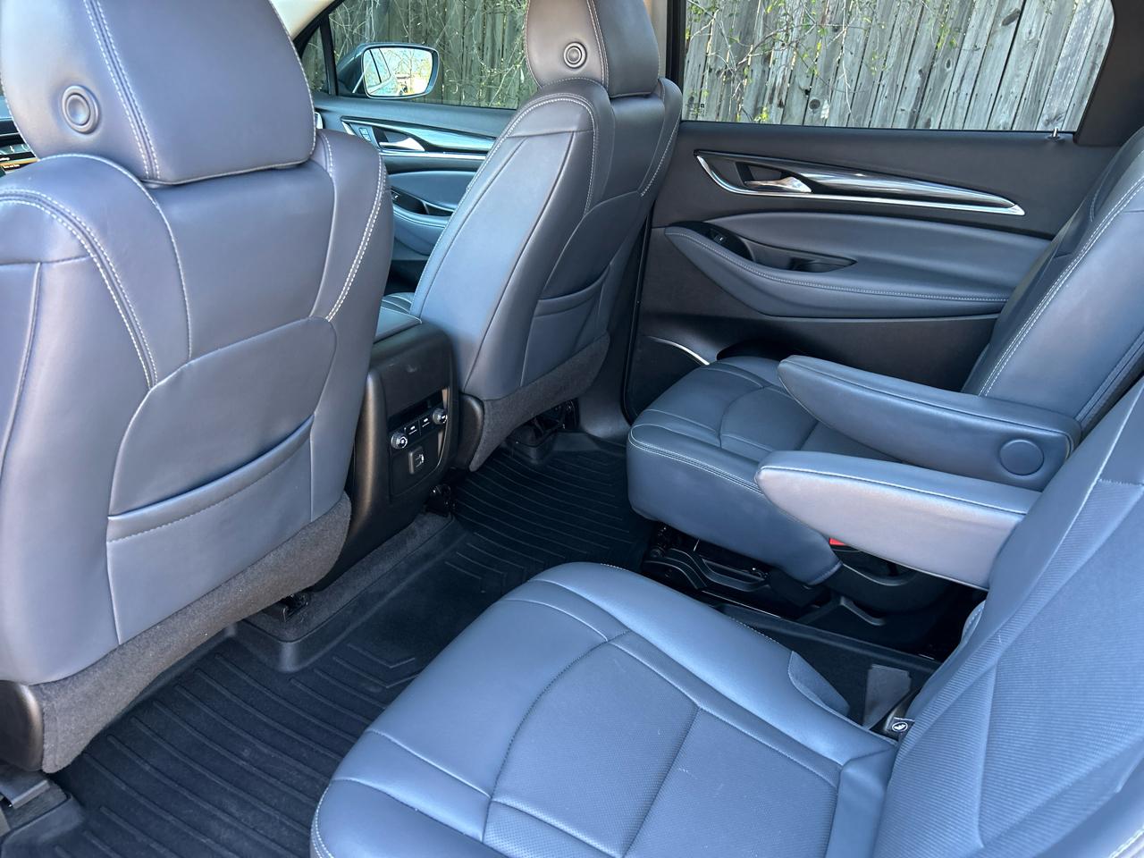 Buick Enclave Essence 2019