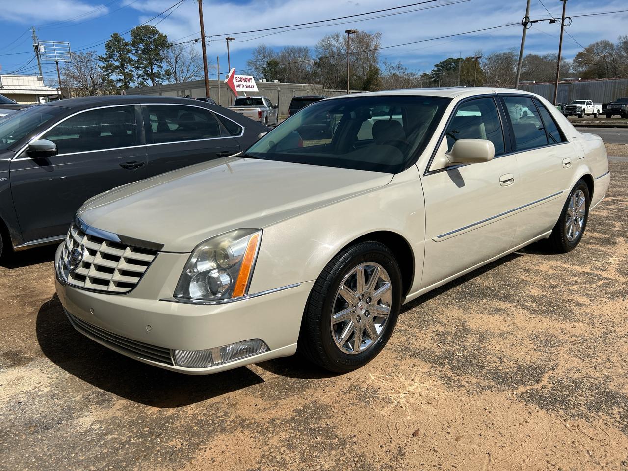 Cadillac DTS  2010